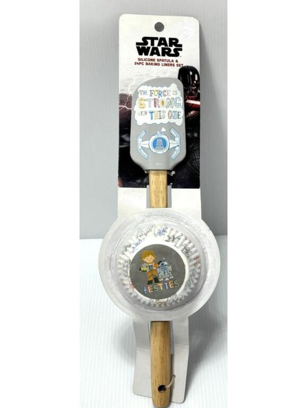 Star Wars Kitchen Set Yoda Quote Silicone Spatula Baking Cupcake Liners Gift Set